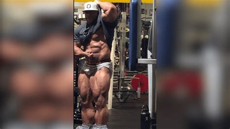 phil heath abs|LOOK: Phil Heath Shows Off Crazy Abs After Training .